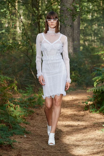 Look 49